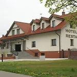 Hotel Dworski Galaktyczny Park Warzymice