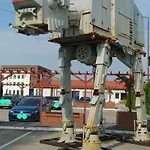Dworski Galaktyczny Park Hotel 3*
