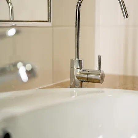 Dworski Galaktyczny Park Otel Warzymice