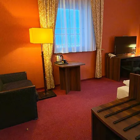 I Restauracja Dworski 3* Warzymice