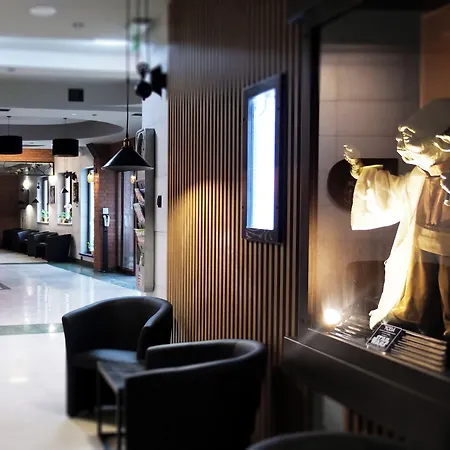 Dworski Galaktyczny Park Hotel
