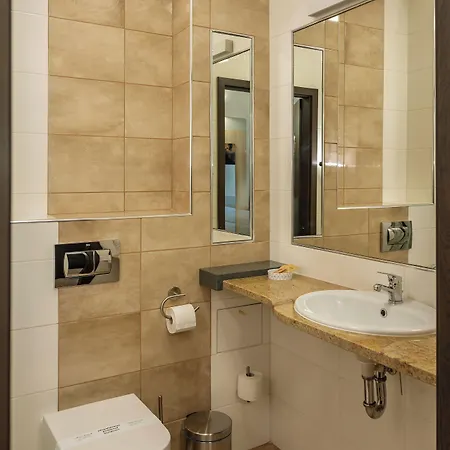 Dworski Galaktyczny Park 3*