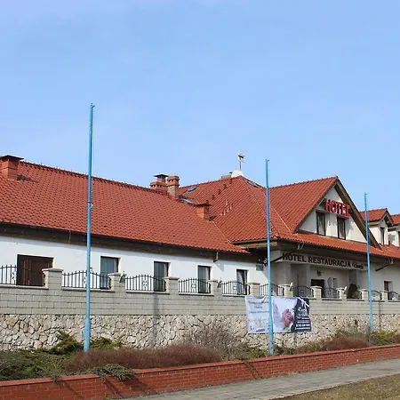 Hotel I Restauracja Dworski 3*