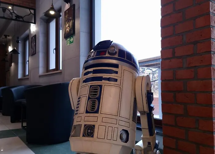 Dworski Galaktyczny Park 3* Warzymice