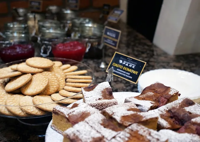 Hotel Dworski Galaktyczny Park 3*