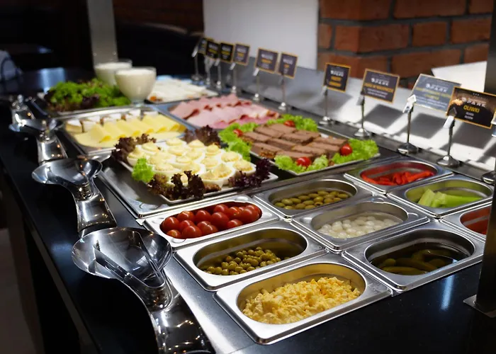 Dworski Galaktyczny Park 3* Warzymice