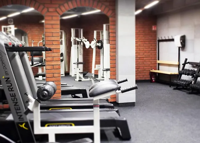 Dworski Galaktyczny Park 3* Warzymice